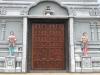 Двери индусского храма